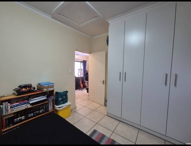 2 BEDROOM APARTMENT FOR SALE IN HARTENBOS CENTRAL